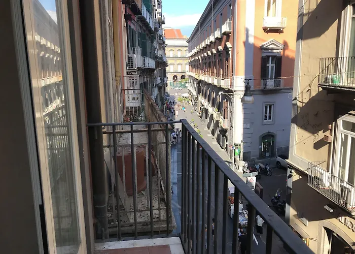 Bed and Breakfast Base Napoli Plebiscito